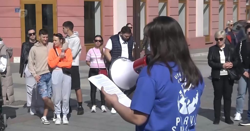 Mirni protest u Brčkom: Jasan poziv za buđenje građana protest brčko