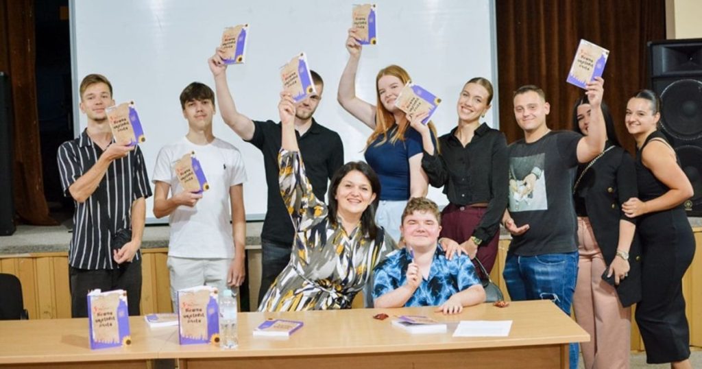 Mladi Brčak oduševio prvim romanom: Bizarna umjetnost života irfan drapić roman