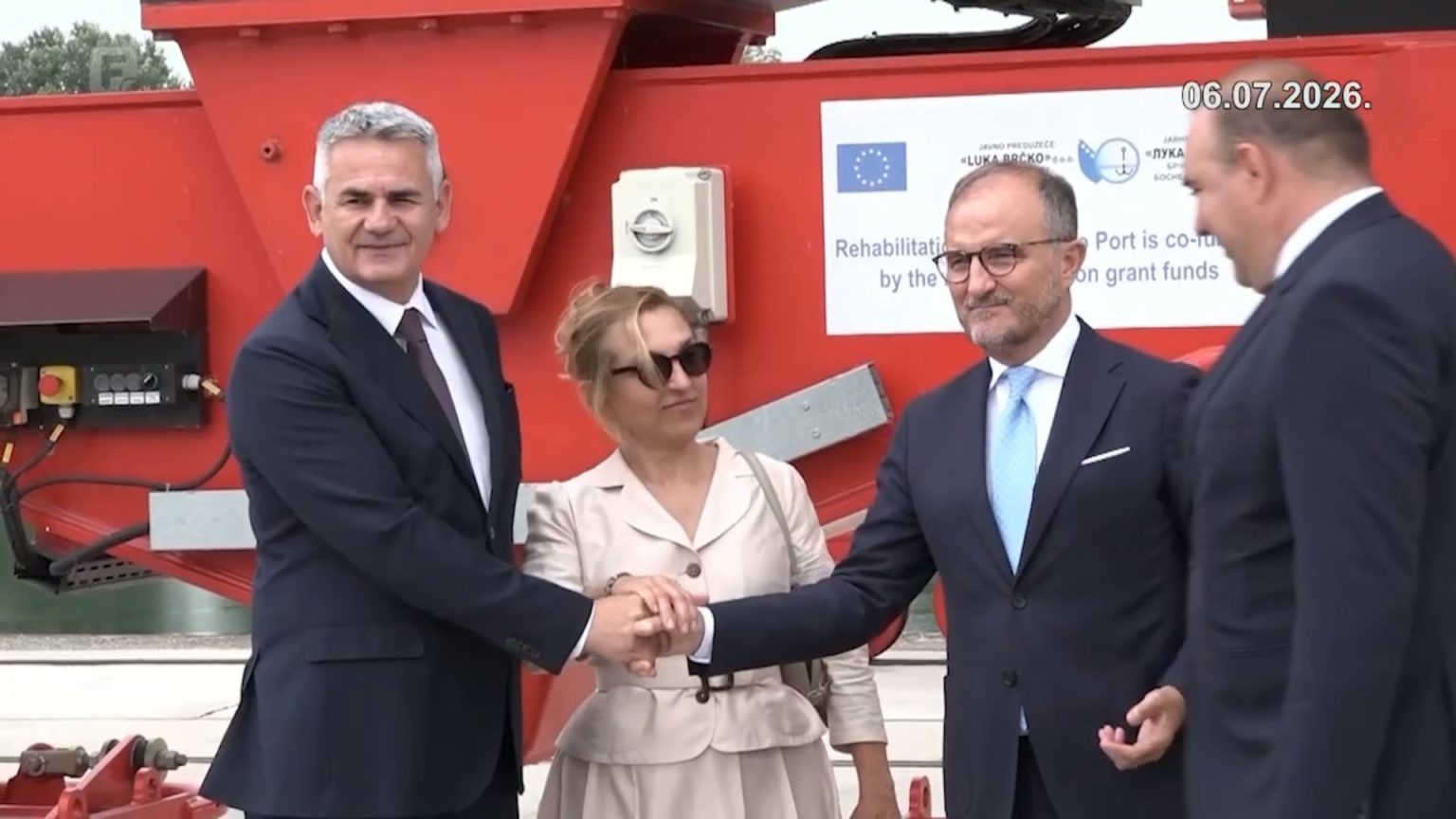 Obnovljena Luka Brčko: Sljedeći korak je plovni put Save luka - frame at 1m7s